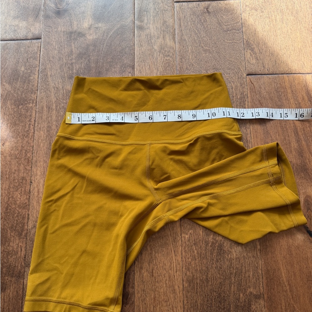 Lululemon women’s align short 8” size 4 - Picture 7 of 8
